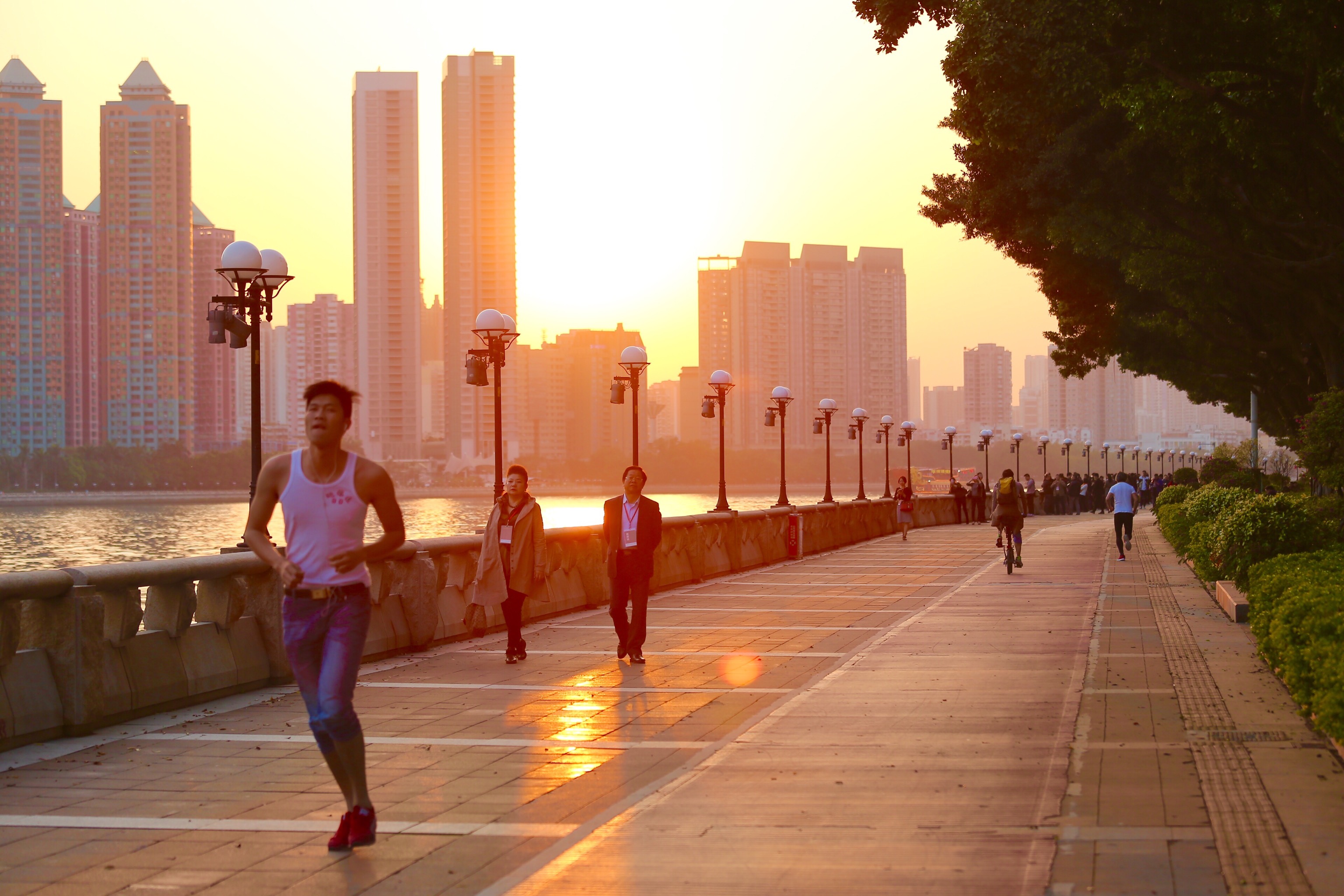 夏季夜跑 | 正确的跑步姿势 - 每日推荐 - iLOHAS乐活社区